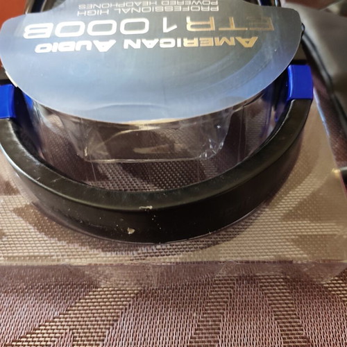 American Audio ETR 1000B professional DJ headphones like new, wired