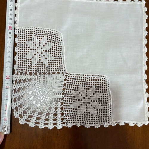 Doilies like new, set of 2-3 pieces