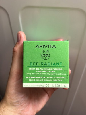 Apivita Bee Radiant Gel Cream new