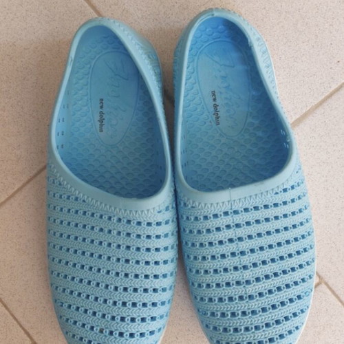 Water Shoes like new, size 39-40