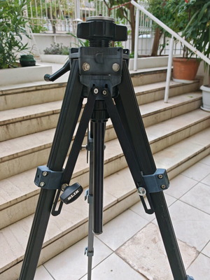 SLIK 88N professional tripod used, foldable
