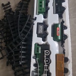Small train set like new, complete in pieces