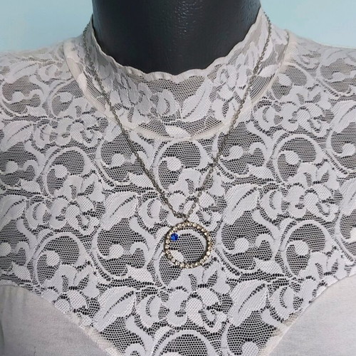Choker necklaces like new, set of 3 pieces