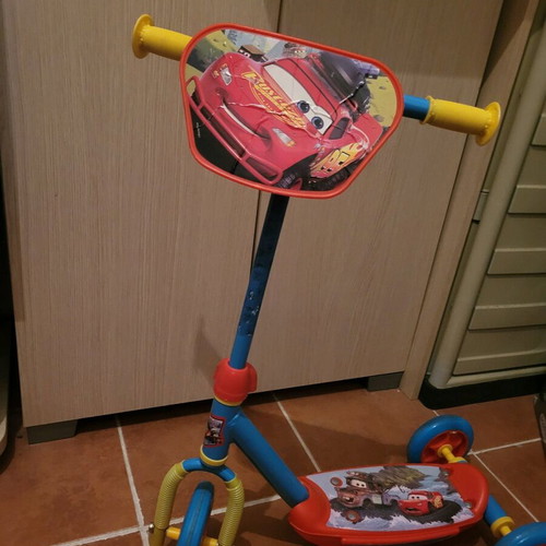 Cars scooter