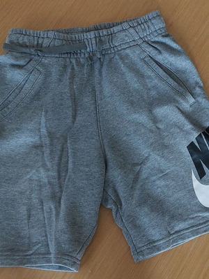 Nike grey bermuda shorts like new for 12 years old