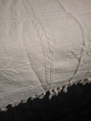 Handmade throw blanket like new 210×180