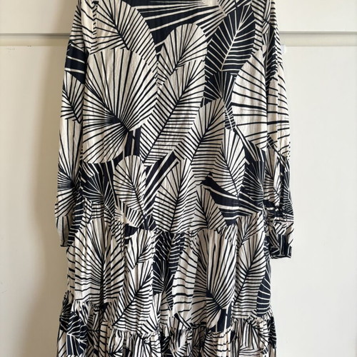 Oho dress with ruffles BSB new with tag, black and beige