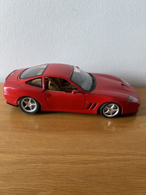 Ferrari 1996 550 collectible toy car used