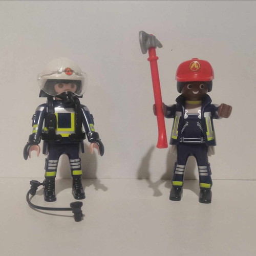 Playmobil Two Firefighters 5366 like new