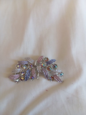 Coro vintage pin with AB crystals, like new