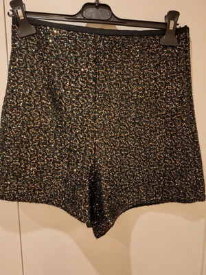 Zara shorts with sequins like new, black and gold