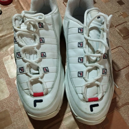 Fila sport shoes size 45 like new, white