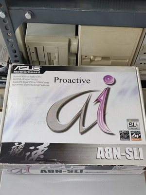 ASUS A8N SLI - Socket 939 - Boxed