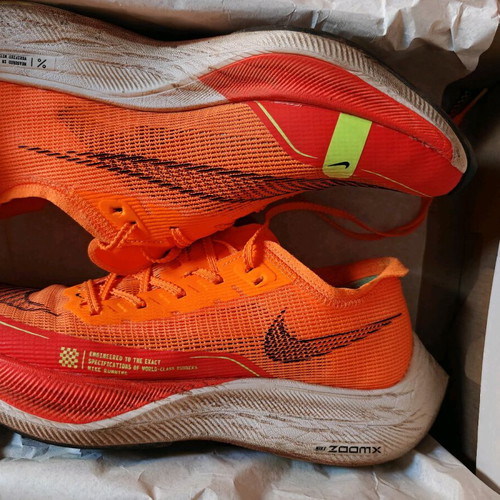 Nike running shoes used, size 42, orange