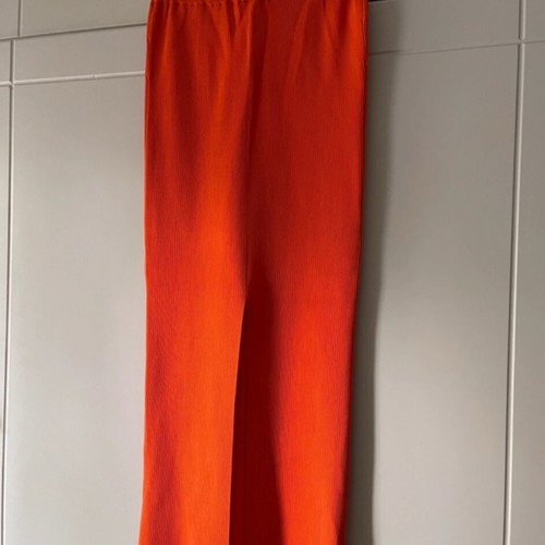 Zara midi skirt orange new with back slit