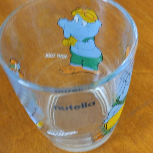 Noutela collectible glass like new