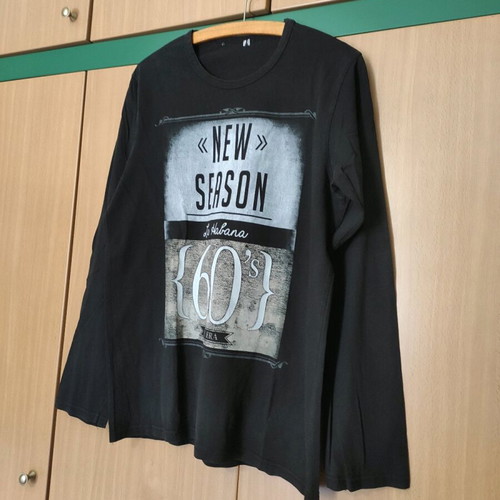 Black long-sleeve spring men's shirt used with New Season print