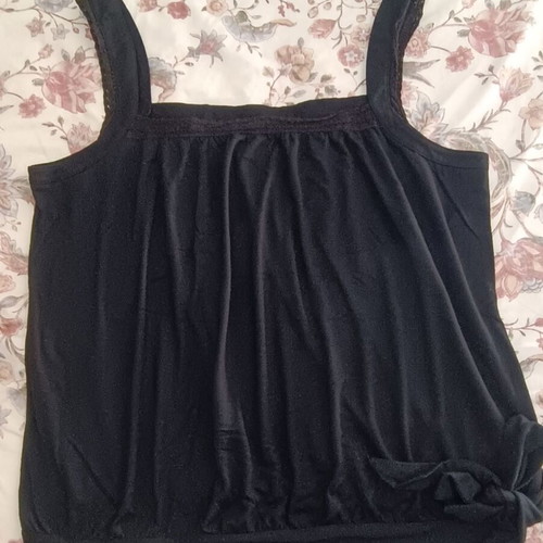 Gap women's black sleeveless blouse, size XL, viscose