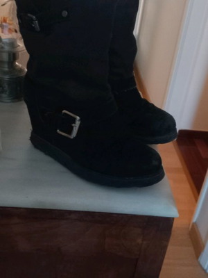 Castor leather boots with inner fur, size 38, black