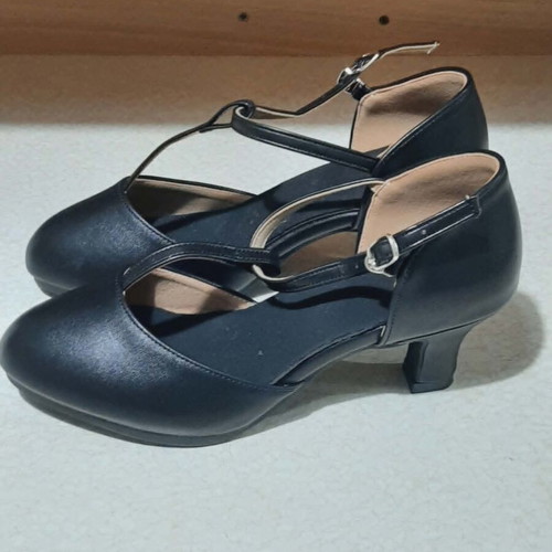 Professional dance shoes black size 35 new