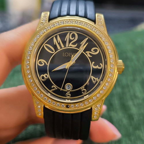 Loisir wristwatch like new, gold and black with crystals and silicone strap