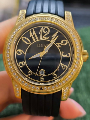 Loisir wristwatch like new, gold and black with crystals and silicone strap