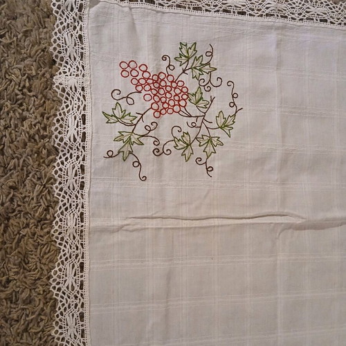 Handmade embroidered tablecloth like new with crocheted lace