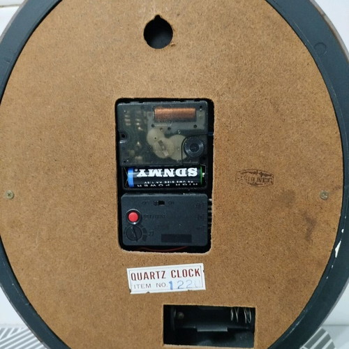 Analog wall clock like new