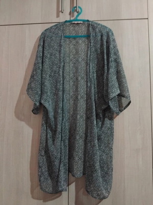 Pink Woman kimono blue with patterns
