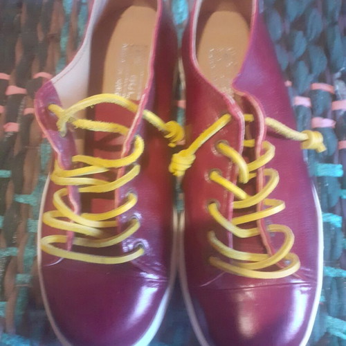Pitbull leather sneakers like new, size 40, red