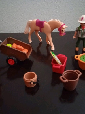 Playmobil farmers like new