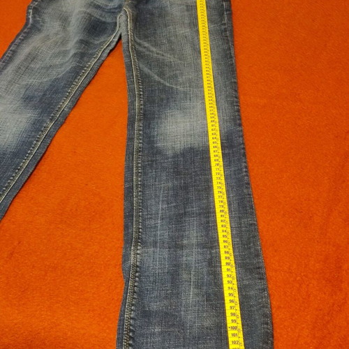 Levi's γυναικείο τζιν παντελόνι 570 σαν καινούργιο, μέγεθος 38