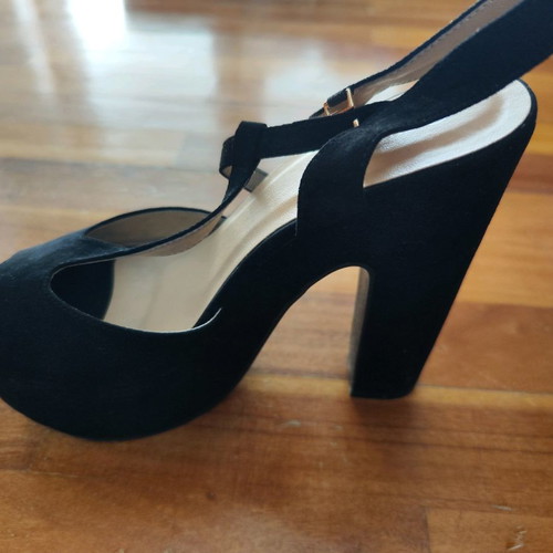 Castor sandals new, size 40, black