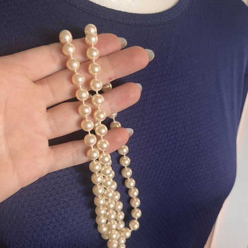 Necklace with fake pearls like new, white