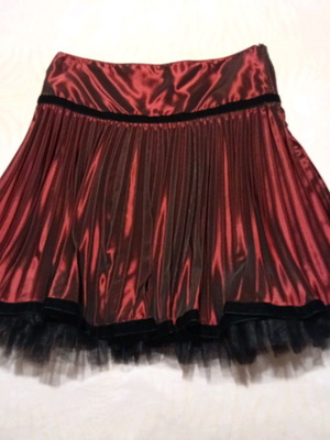 Lapin house pleated burgundy skirt with black tulle for girls like new