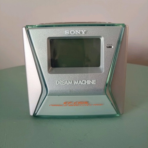 Sony Dream Machine radio used, wired