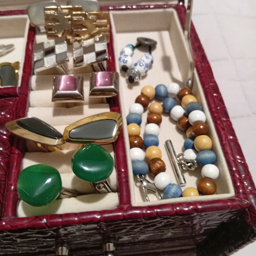 Cufflinks new, collectible gold plated 24k and 14k