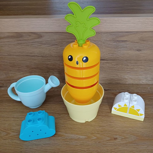 Lego Duplo Growing Carrot like new, 11 pieces for 1.5+ years