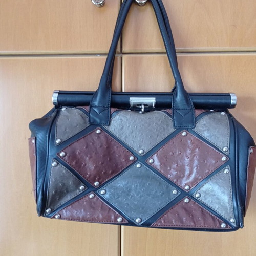 Patchwork Handbag like new, beige and brown geometric design