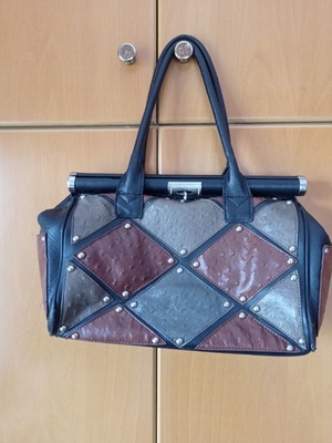 Patchwork Handbag like new, beige and brown geometric design