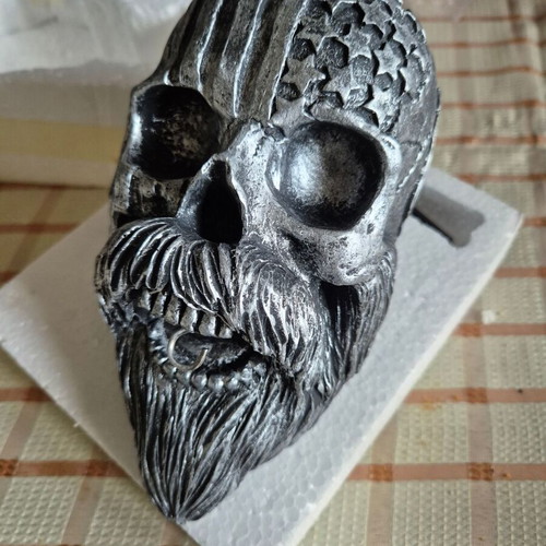 Wall mount base for skull helmet new