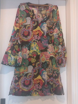 Christian Lacroix caftan new with tags, size S/M multicolor