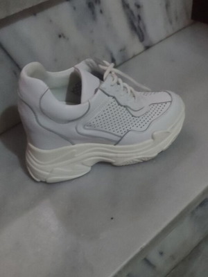 Sneakers wedge platform size 35, like new, white