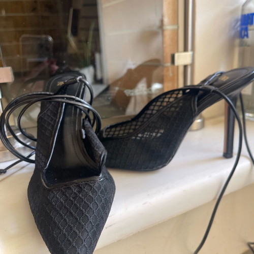 Zara pointed shoes used with straps, size 38, black