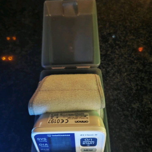 Omron blood pressure monitor like new with vibration sensor function