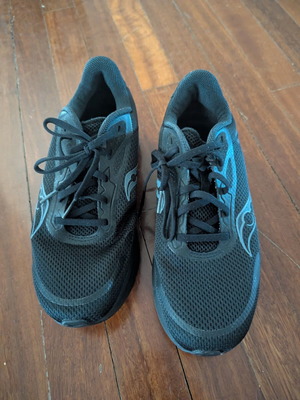 Saucony Ride 19 women's running shoes like new, black, size 40