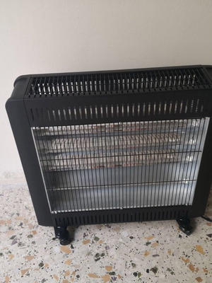 Σόμπα χαλαζία μεταχειρισμένη με 4 θερμαντικές λάμπες quartz 1100/2200W