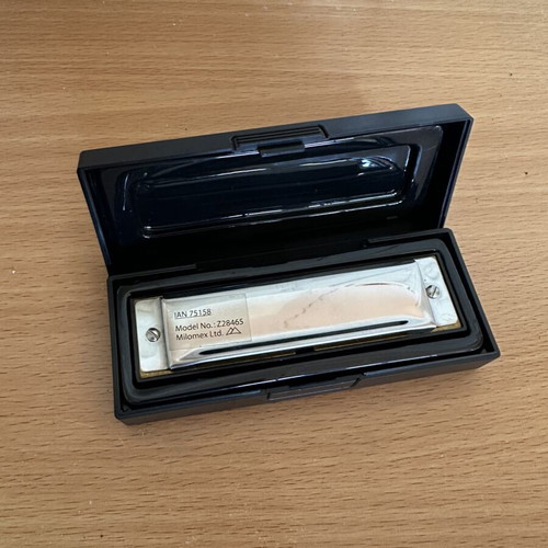 Harmonica like new, barely used