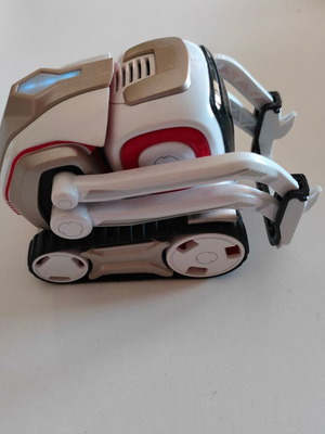 Anki Cozmo Robot like new, interactive and programmable
