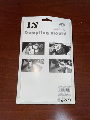 Dumpling and pie making set with rolling pin